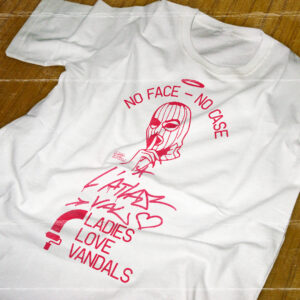 Vandal Women Tee